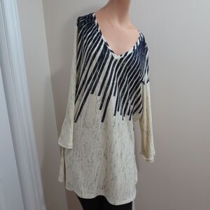 Artex Fashions Abstract Stripe Tunic Top Cream Navy V-Neck Size Large